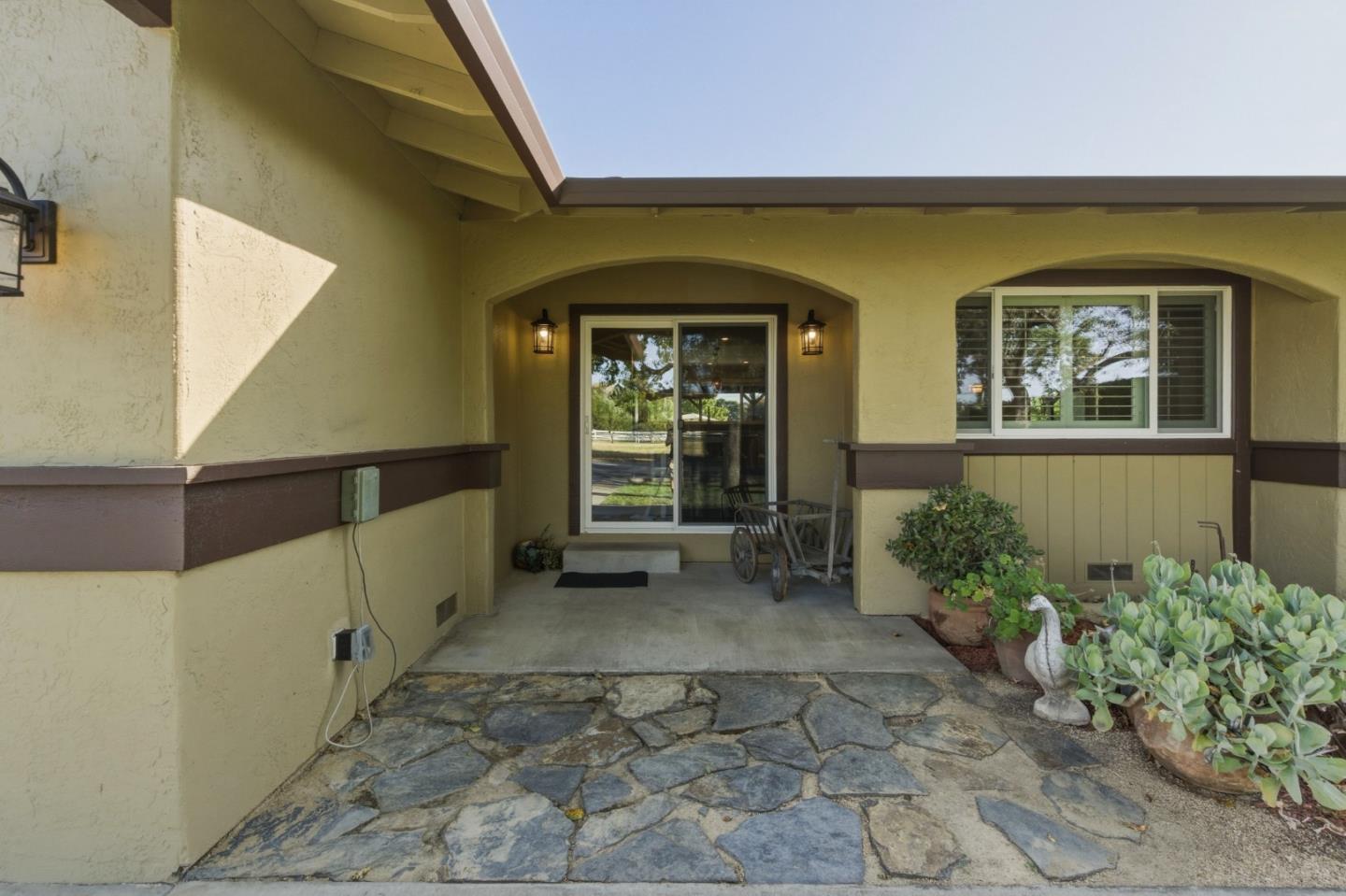 3390 Fallon Road Hollister, CA 95023 - Photo 10 of 104 Gallery Image 10