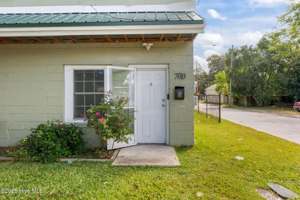 $250,000 | 700 2nd Avenue, New Bern, NC 28560