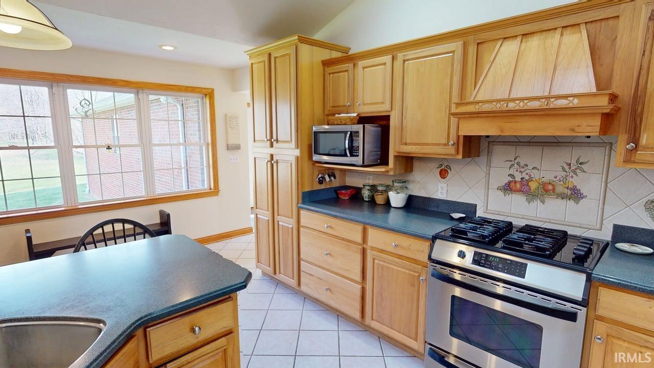669 East 300 North Jasper, IN 47546 - Photo 9 of 36