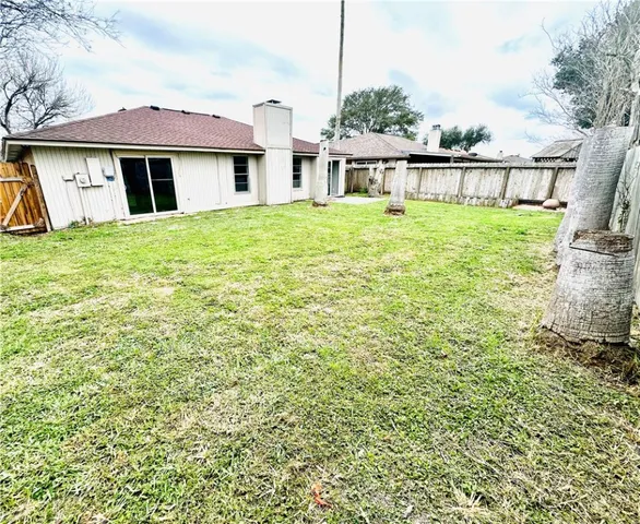 $1,700 | 2801 Erie Drive, Corpus Christi, TX 78414