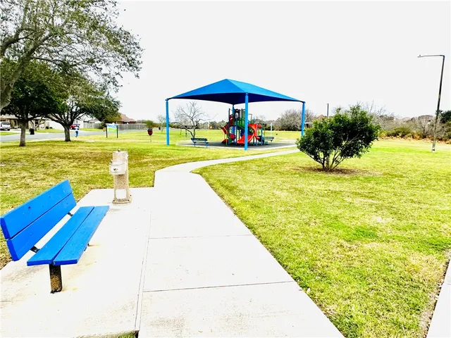 $1,700 | 2801 Erie Drive, Corpus Christi, TX 78414