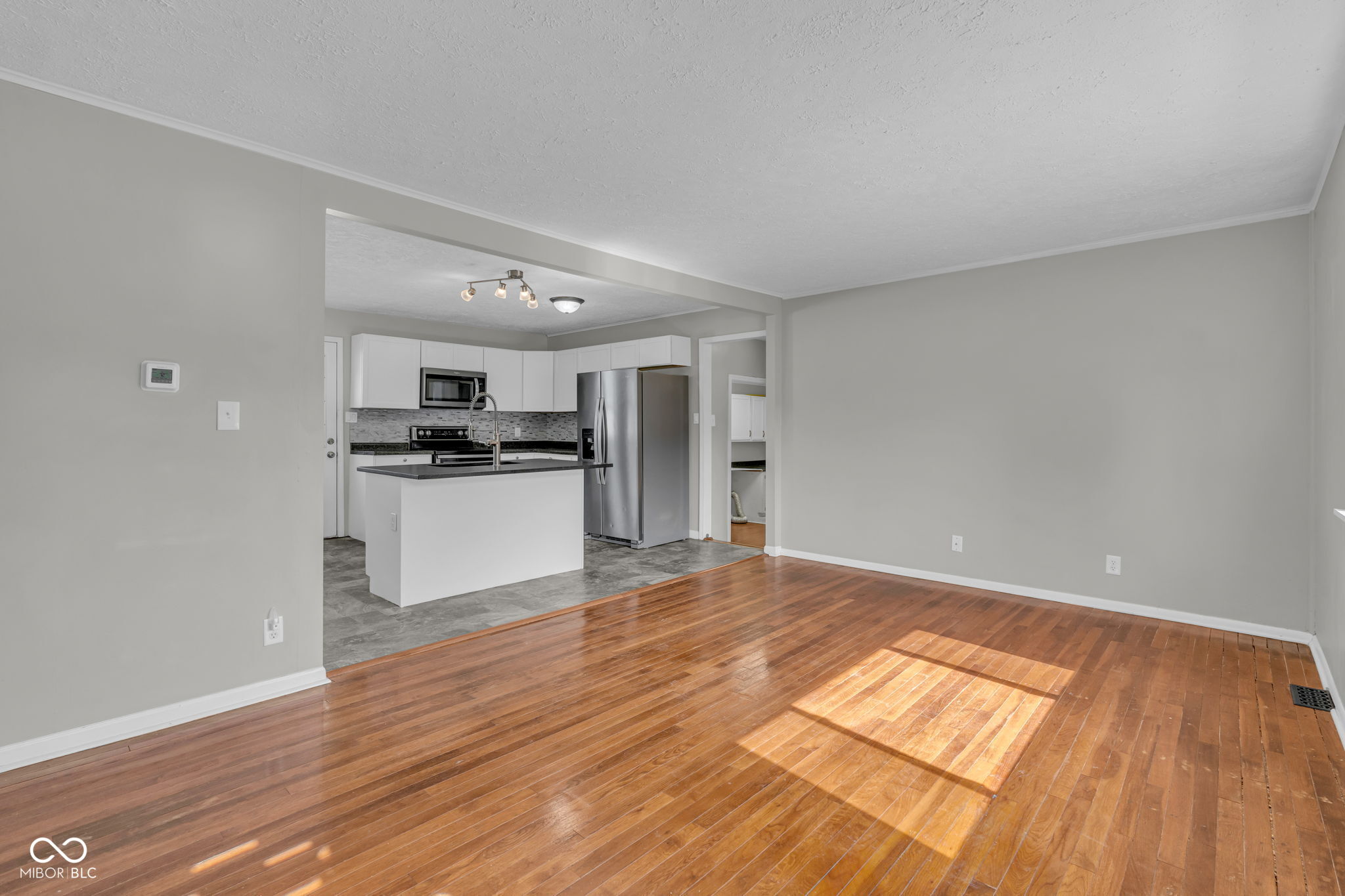 840 Oswego Road Carmel, IN 46032 - Photo 13 of 48