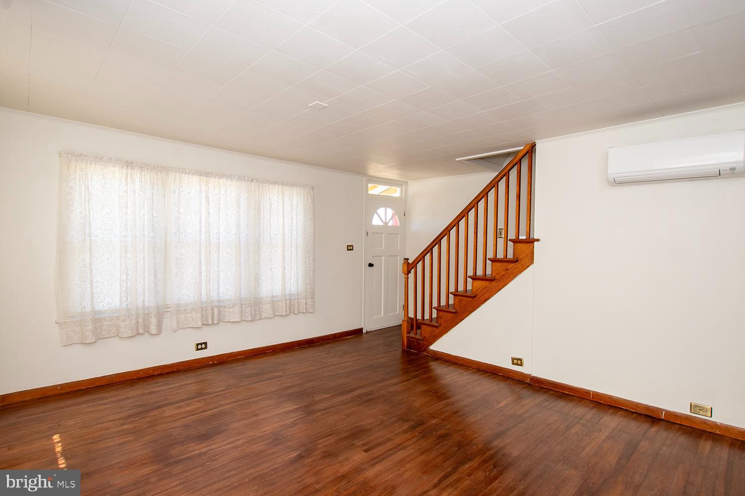 34463 Rider Road Delmar, DE 19940 - Photo 20 of 47 a view of an entryway with wooden floor