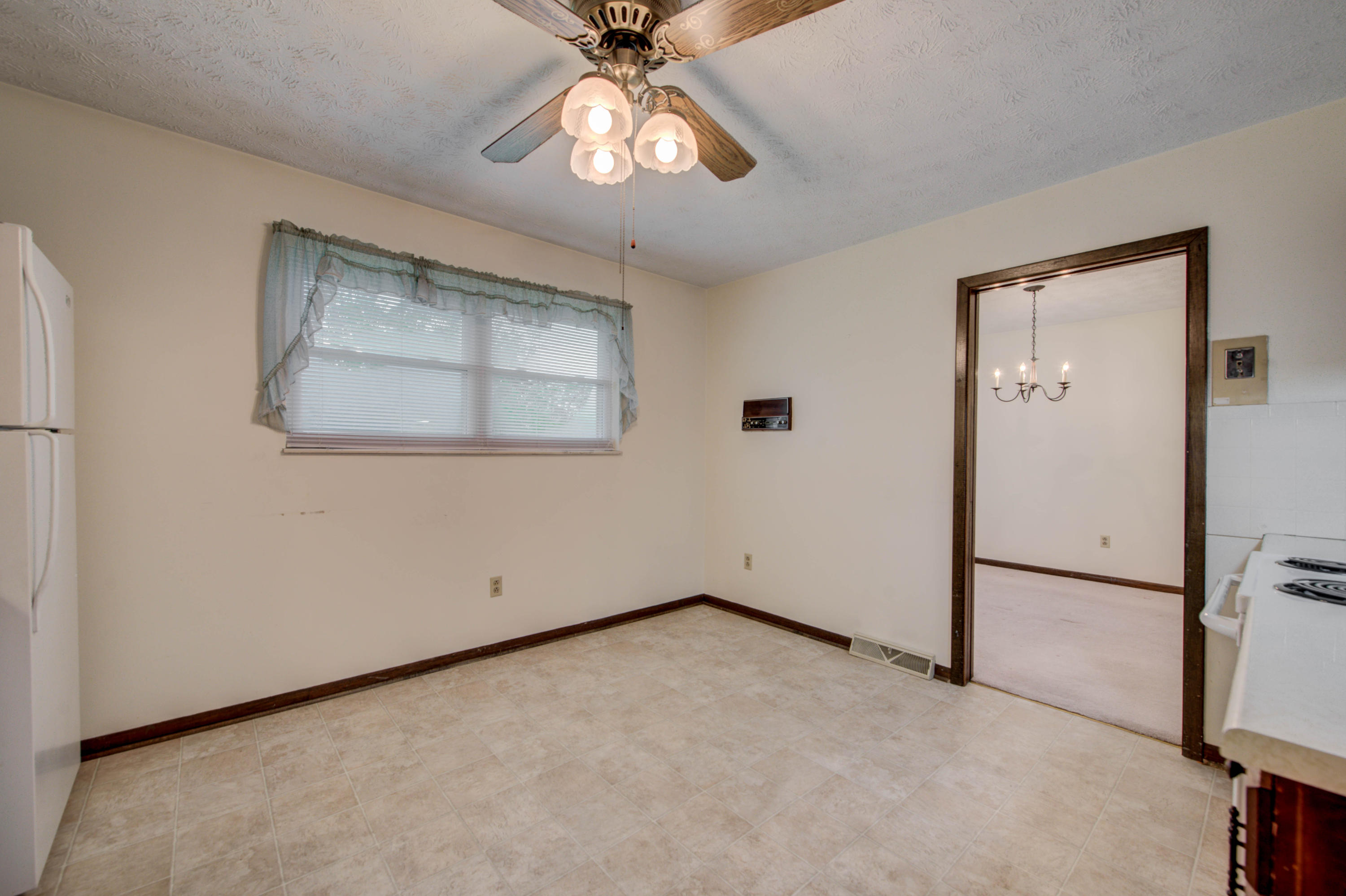7621 Cedarcrest Road Knoxville, TN 37938 - Photo 11 of 31 10