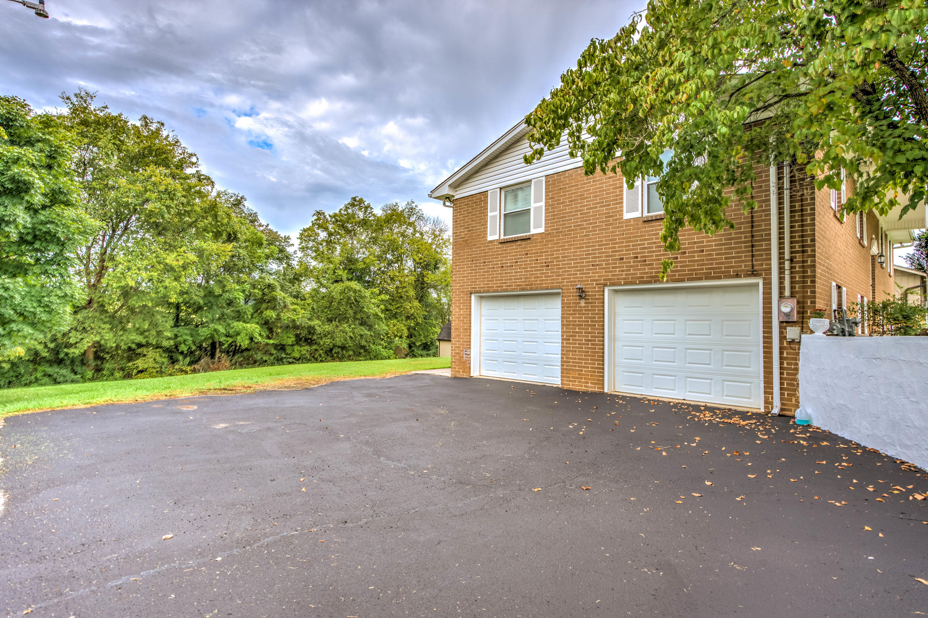 7621 Cedarcrest Road Knoxville, TN 37938 - Photo 3 of 31 31