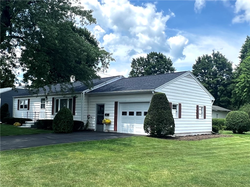 718 Taylor Road Horseheads, NY 14845 - Photo 14 of 46 Very Nice Landscaped Yard!