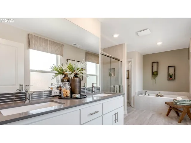 $674,995 | 9371 Southeast Crystal Rose Street, Happy Valley, OR 97086