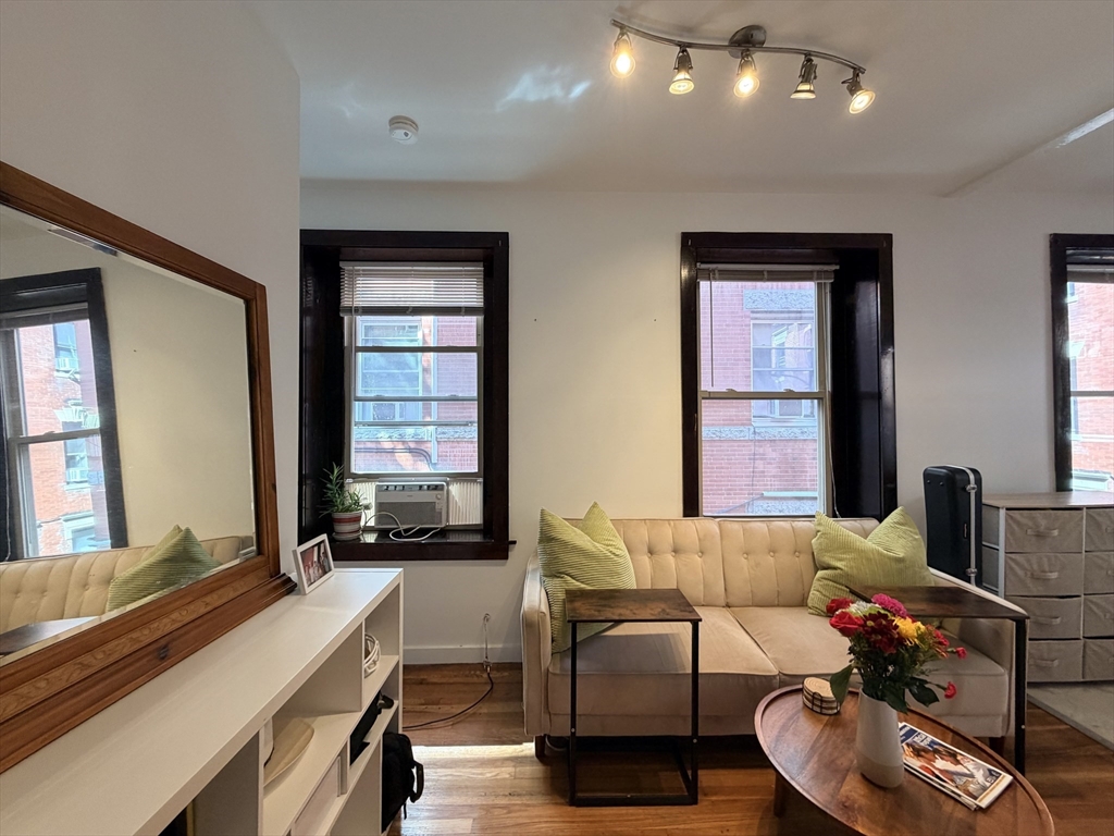 11 Unity Street, Unit 4 Boston, MA 02113 - Photo 12 of 22