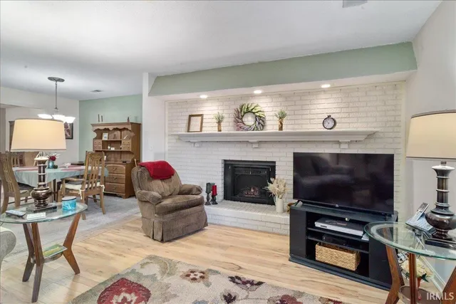 $169,000 | 6742 Newburgh Road, Evansville, IN 47715