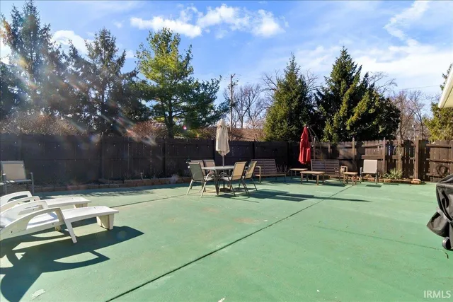 $169,000 | 6742 Newburgh Road, Evansville, IN 47715