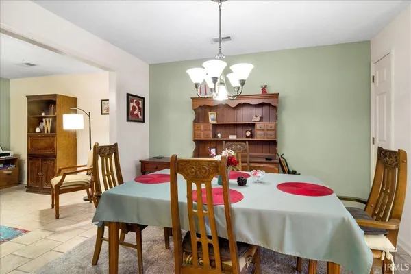 $169,000 | 6742 Newburgh Road, Evansville, IN 47715