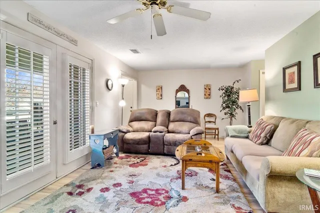 $169,000 | 6742 Newburgh Road, Evansville, IN 47715