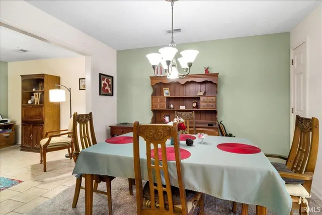 $169,000 | 6742 Newburgh Road, Evansville, IN 47715