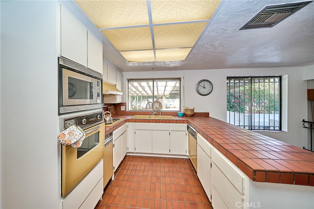 2049 Myers Street Riverside, CA 92503 - Photo 41 of 75