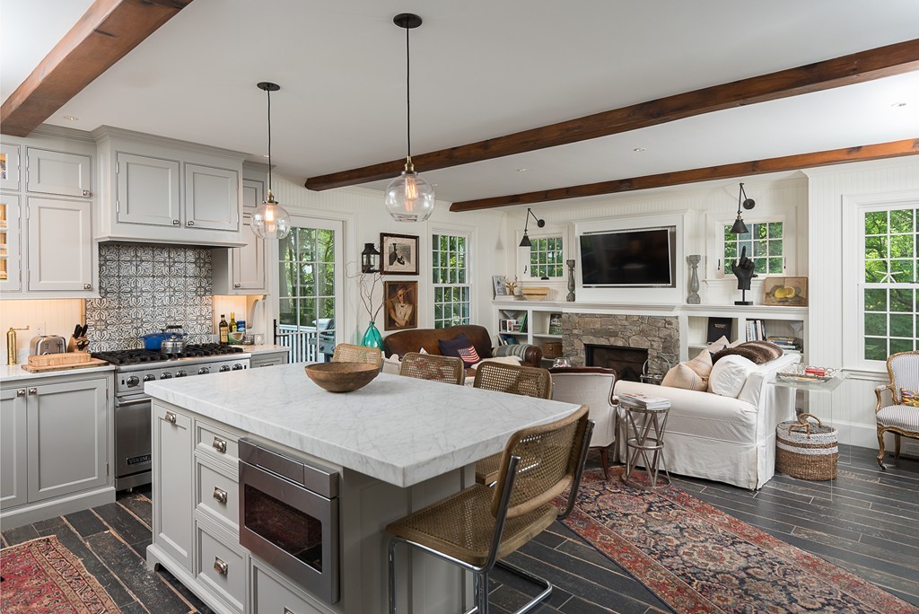 11 Jerusalem Road Cohasset, MA 02025 - Photo 5 of 30 Gallery Image 5