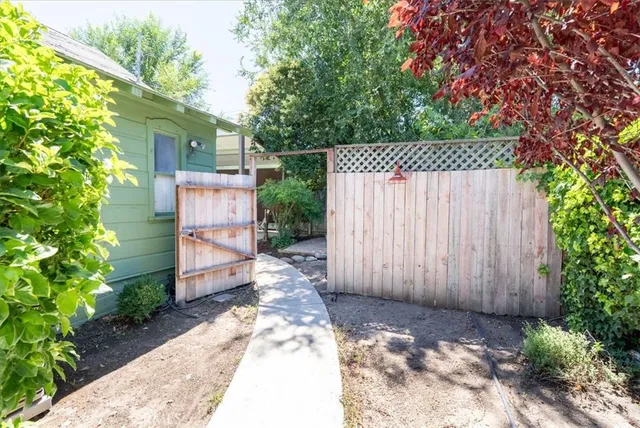 $499,000 | 647 Vine Street, Paso Robles, CA 93446