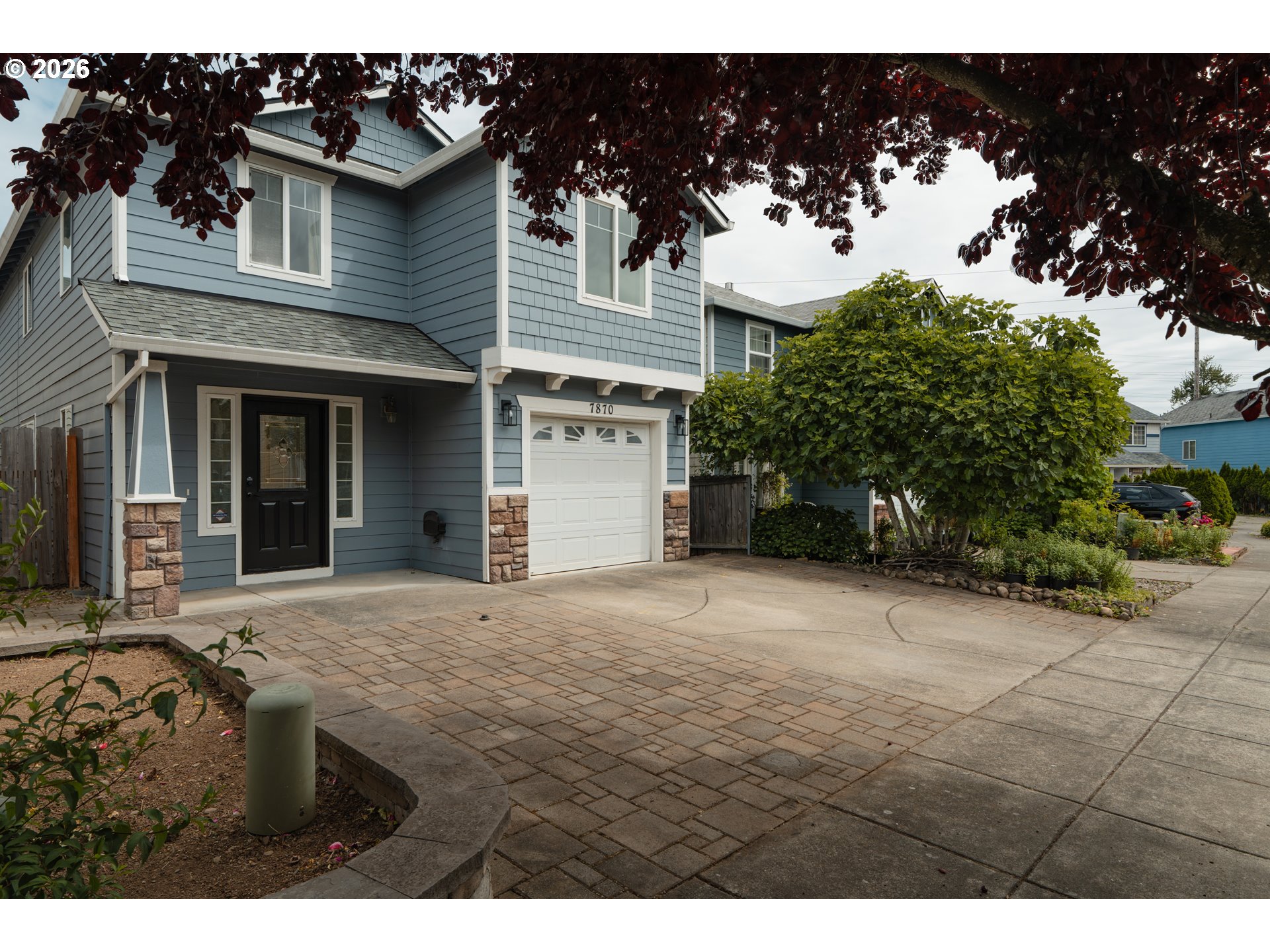 7870 Southeast Springwater Drive Portland, OR 97206 - Photo 3 of 47