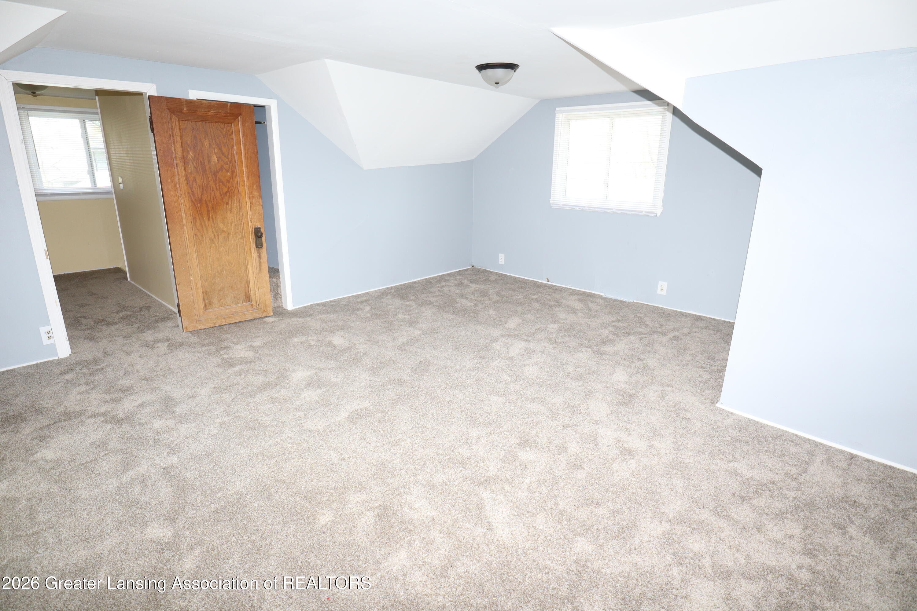 2104 South Rundle Avenue Lansing, MI 48910 - Photo 18 of 28 IMG_4019
