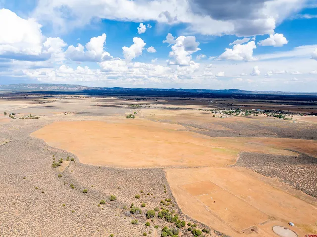 a view of a sky view