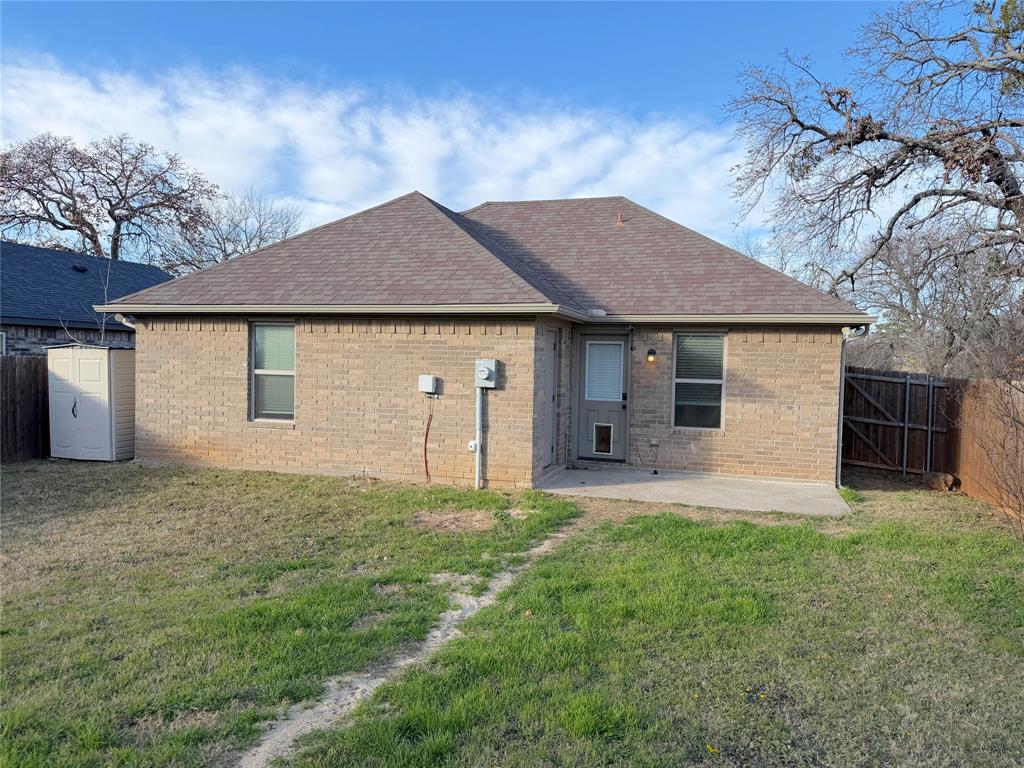 1108 West Day Street Denison, TX 75020 - Photo 18 of 24