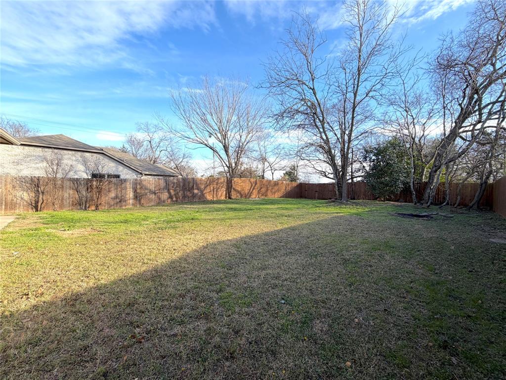 1108 West Day Street Denison, TX 75020 - Photo 19 of 24