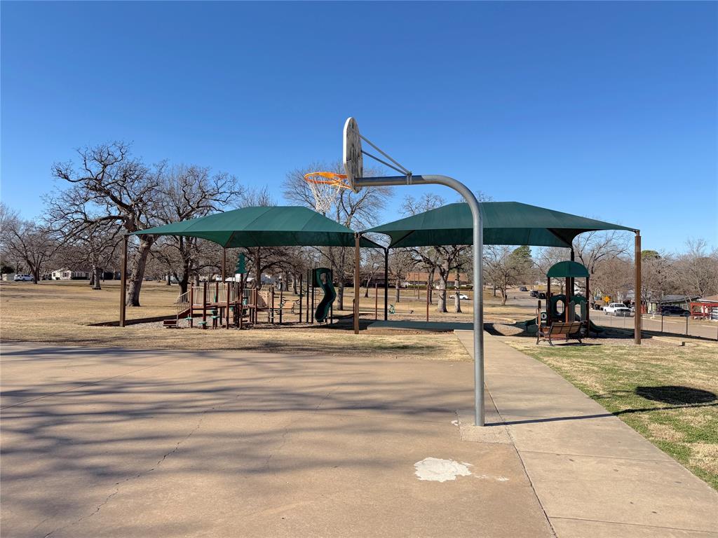 1108 West Day Street Denison, TX 75020 - Photo 24 of 24