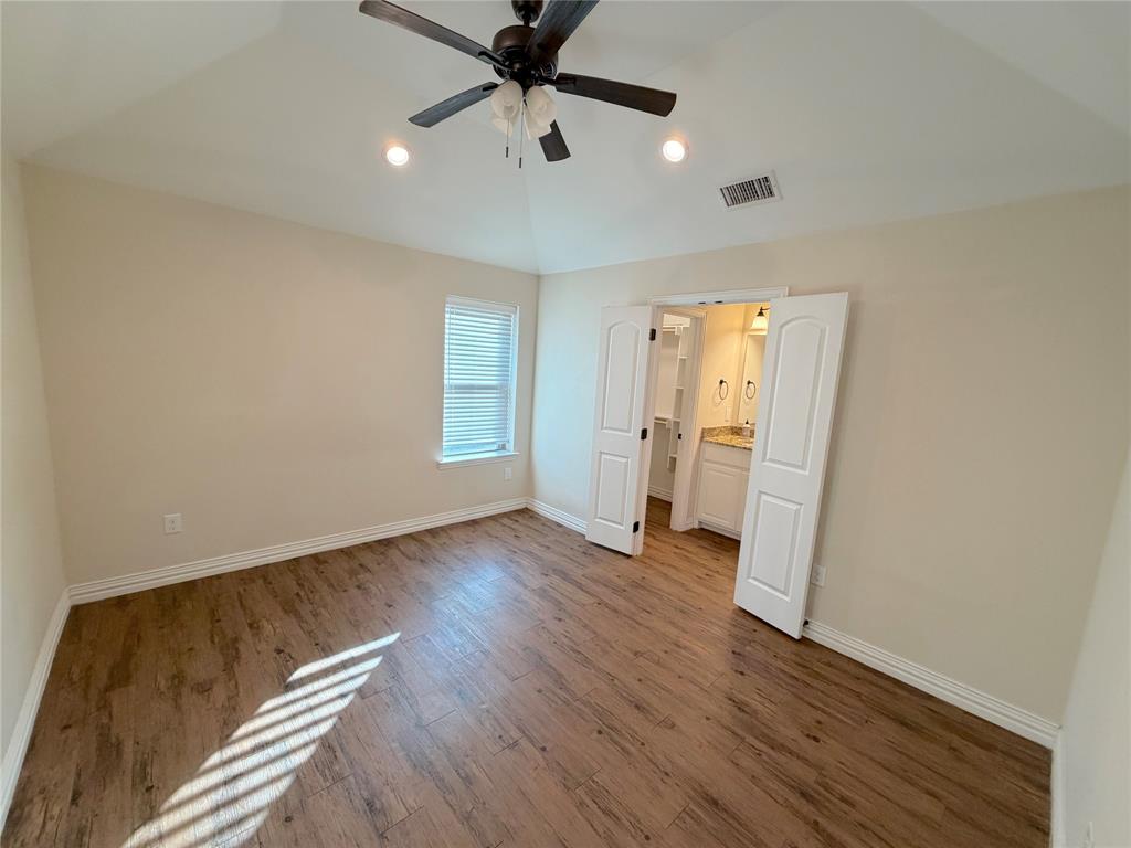 1108 West Day Street Denison, TX 75020 - Photo 10 of 24