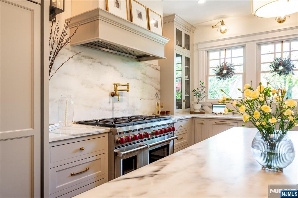 145 Hawthorne Avenue Glen Ridge, NJ 07028 - Photo 14 of 40