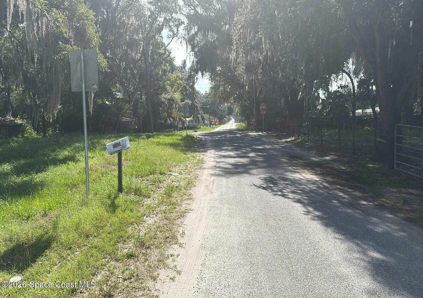 3411 Sleepy Hill Road Lakeland, FL 33810 - Photo 4 of 5 4