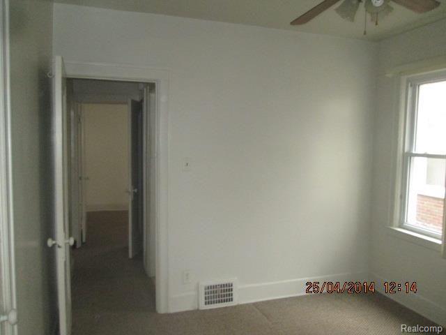 9212 Harvard Road Detroit, MI 48224 - Photo 12 of 21 IMG_0065.jpg