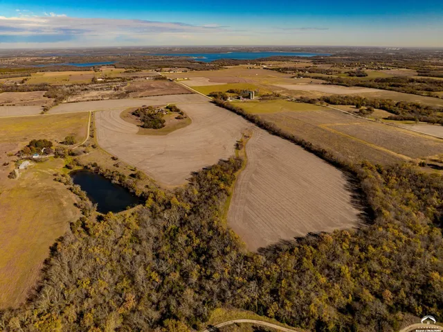 $423,000 | 627 North 900 Road, Lawrence, KS 66047