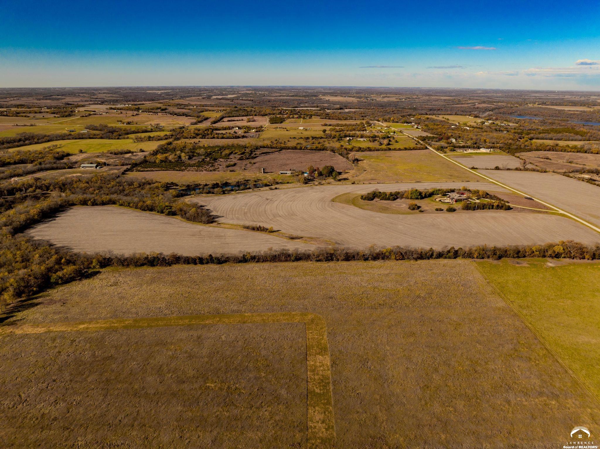 627 North 900 Road Lawrence, KS 66047 - Photo 14 of 36