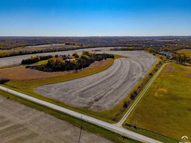 $423,000 | 627 North 900 Road, Lawrence, KS 66047