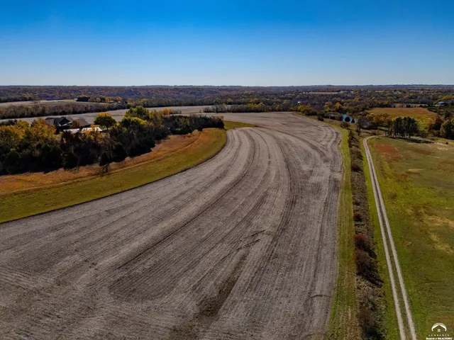 $423,000 | 627 North 900 Road, Lawrence, KS 66047