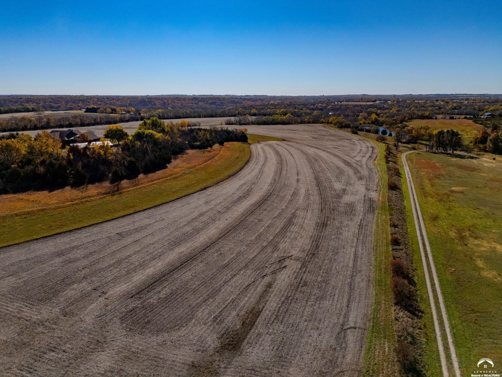 627 North 900 Road Lawrence, KS 66047 - Photo 18 of 36