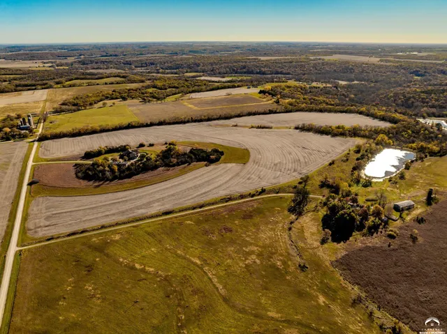 $423,000 | 627 North 900 Road, Lawrence, KS 66047