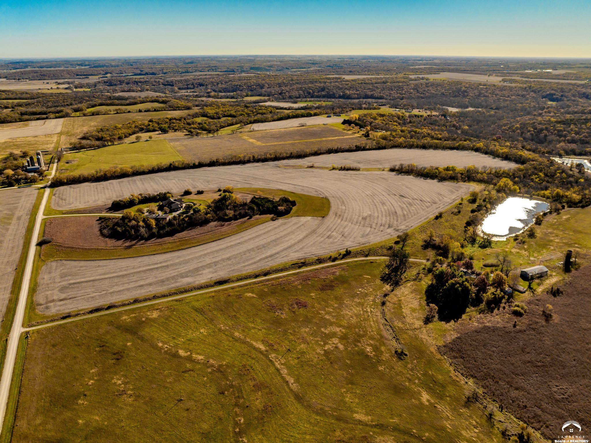 627 North 900 Road Lawrence, KS 66047 - Photo 8 of 36