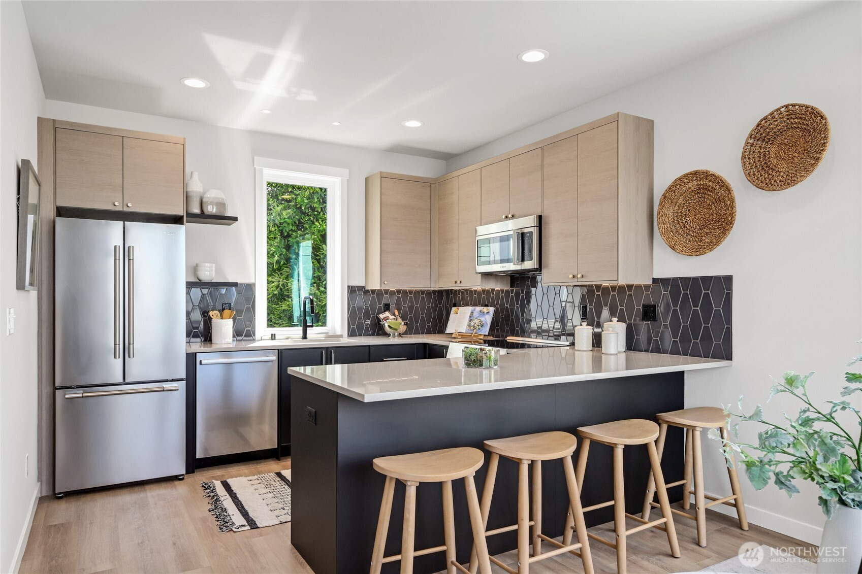 2817 Franklin Avenue East, Unit A Seattle, WA 98102 - Photo 5 of 24