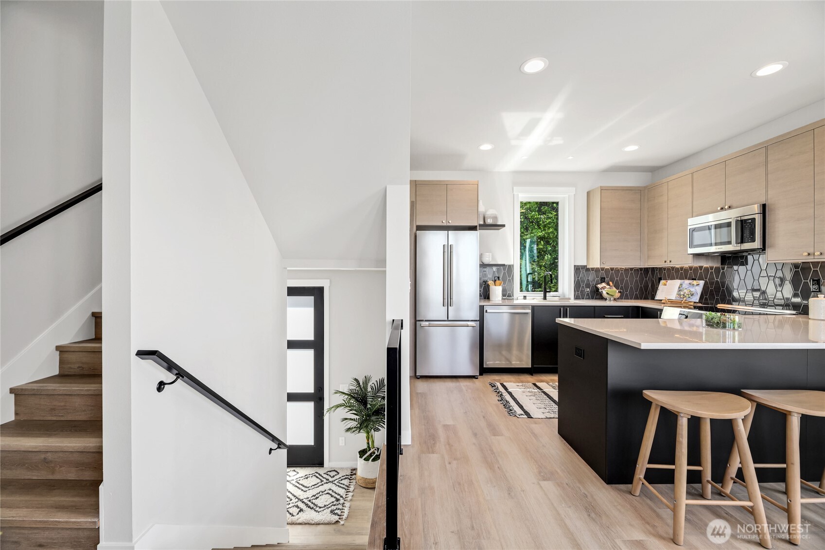 2817 Franklin Avenue East, Unit A Seattle, WA 98102 - Photo 9 of 24