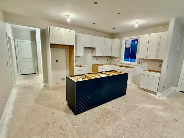 $429,900 | 16379 Silverado Ct Spring Lake, Unit 80, Spring Lake, MI 49456