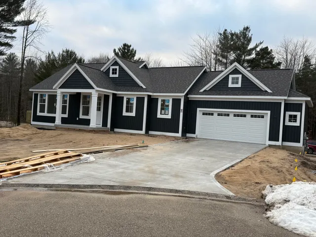 $429,900 | 16379 Silverado Ct Spring Lake, Unit 80, Spring Lake, MI 49456