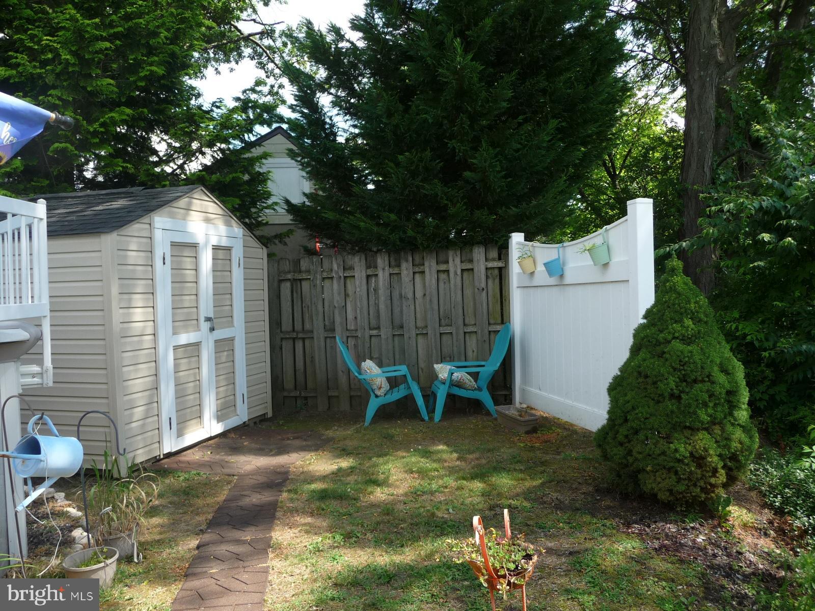 8995 Springview Road Philadelphia, PA 19115 - Photo 12 of 33