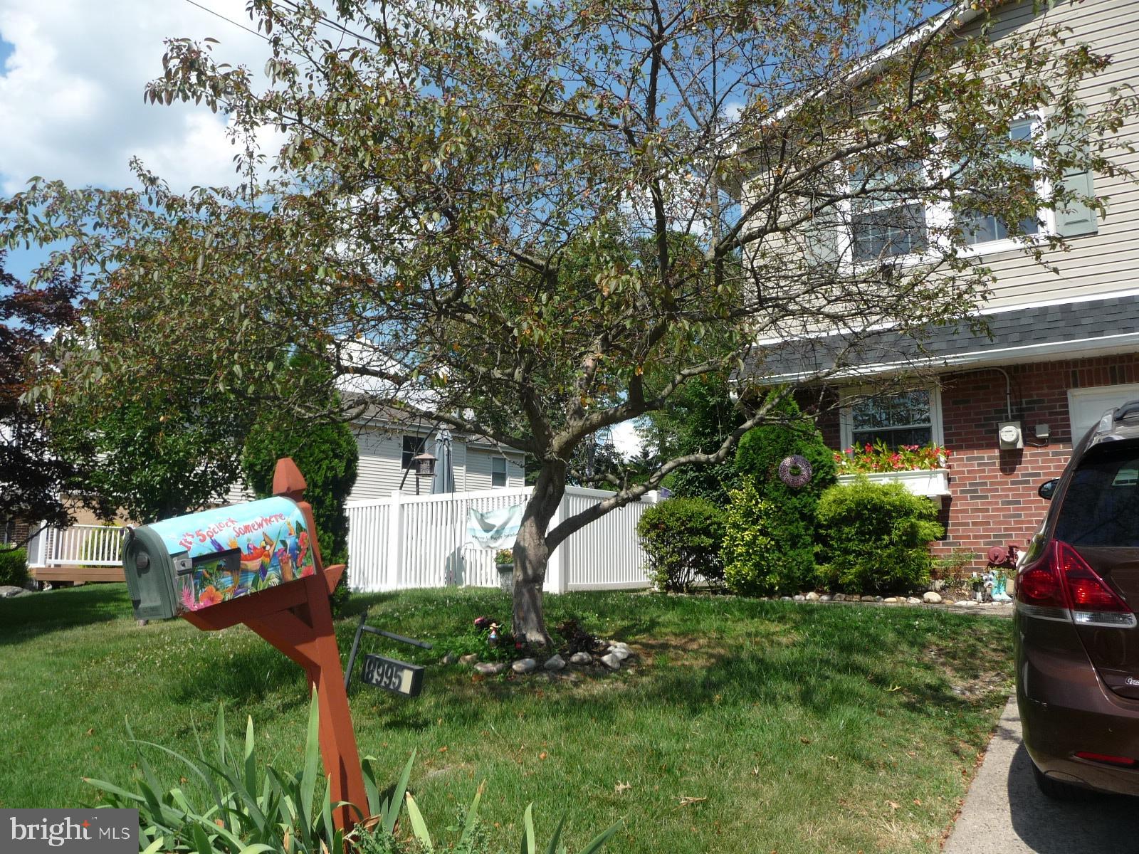8995 Springview Road Philadelphia, PA 19115 - Photo 18 of 33