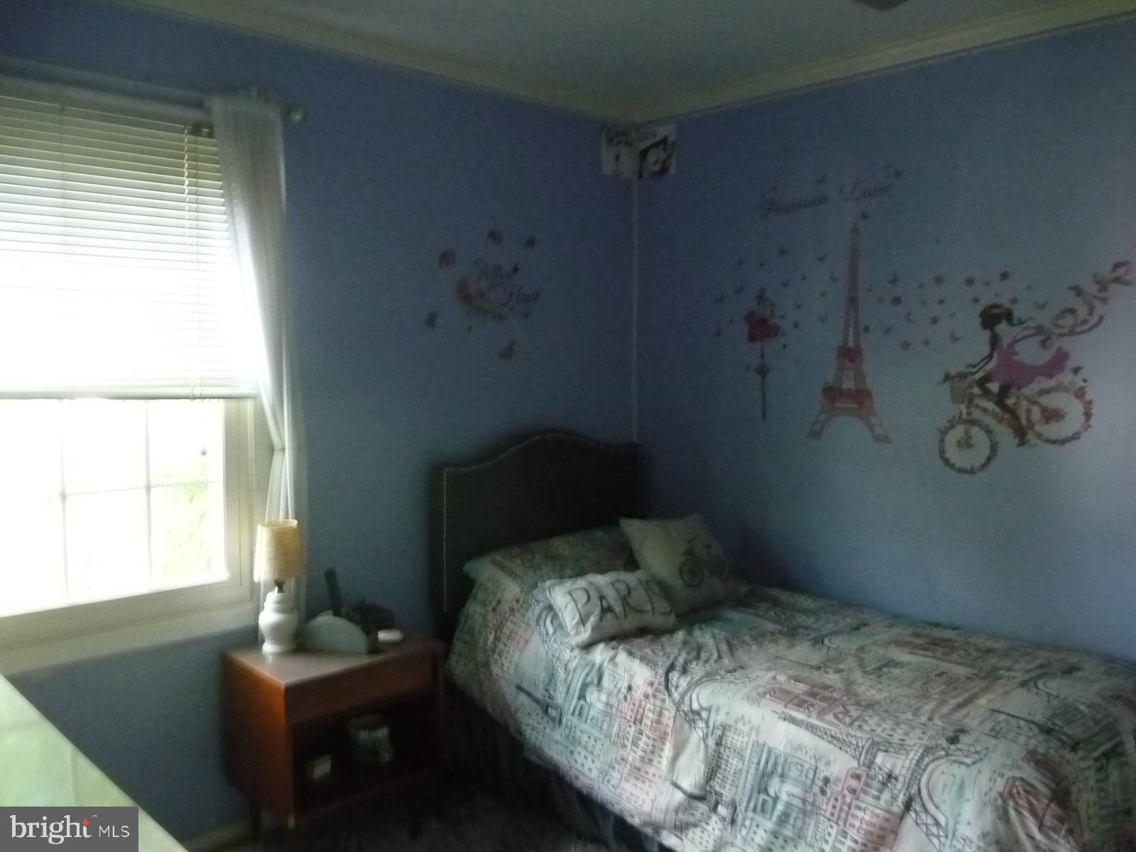 8995 Springview Road Philadelphia, PA 19115 - Photo 22 of 33