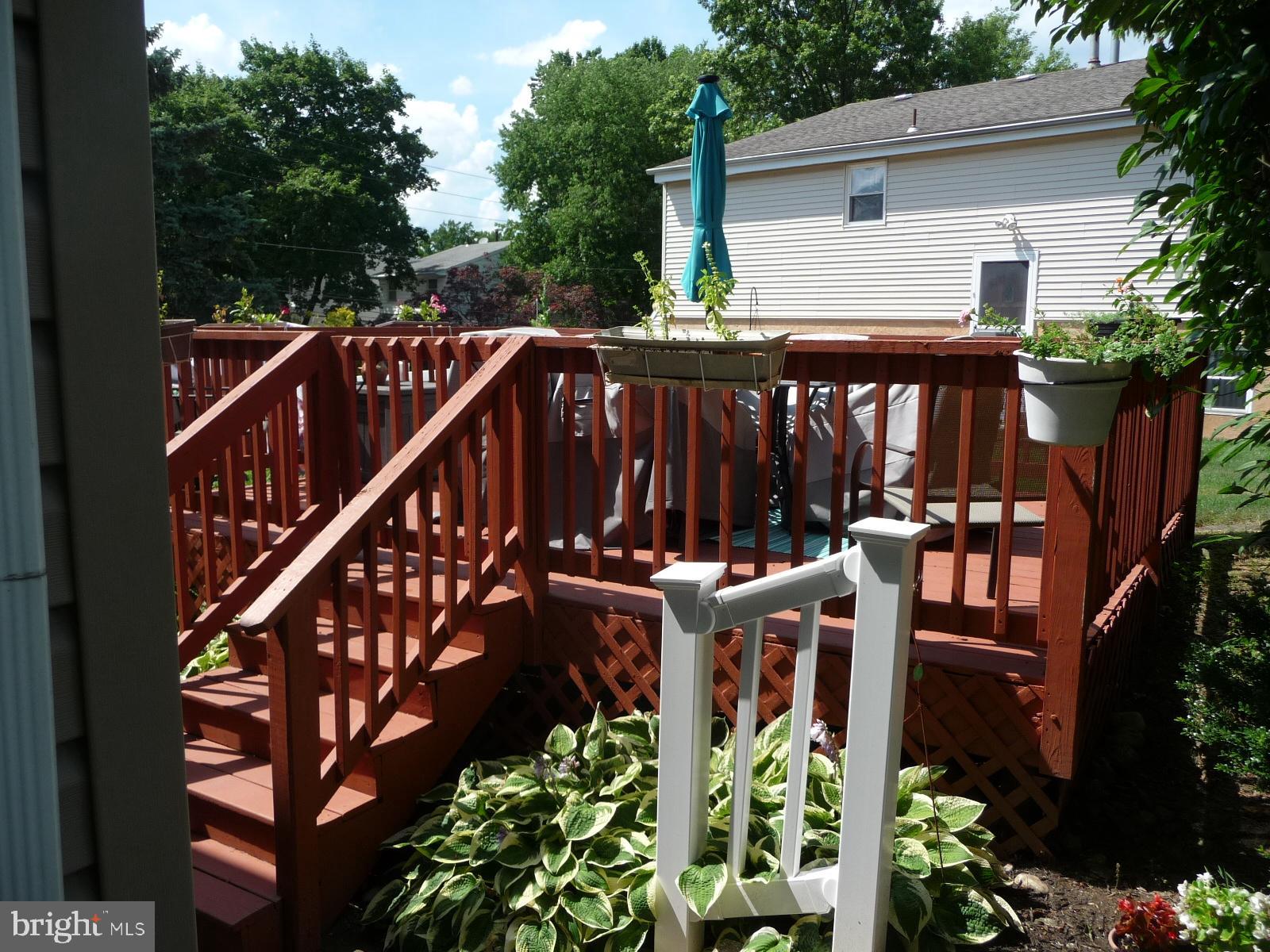8995 Springview Road Philadelphia, PA 19115 - Photo 9 of 33