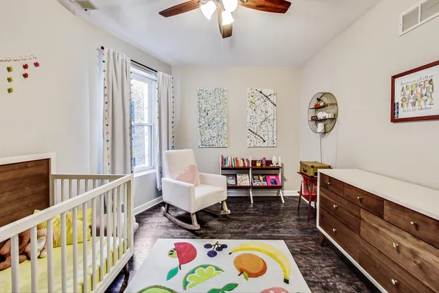 $497,000 | 945 West Agatite Avenue, Unit 2, Chicago, IL 60640