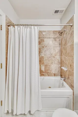 $497,000 | 945 West Agatite Avenue, Unit 2, Chicago, IL 60640