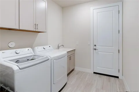 $615,000 | 12386 Southwest Sand Dollar Way, Port St. Lucie, FL 34987