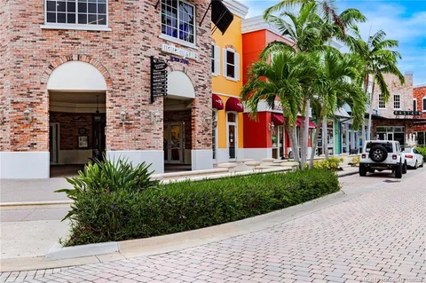 $615,000 | 12386 Southwest Sand Dollar Way, Port St. Lucie, FL 34987