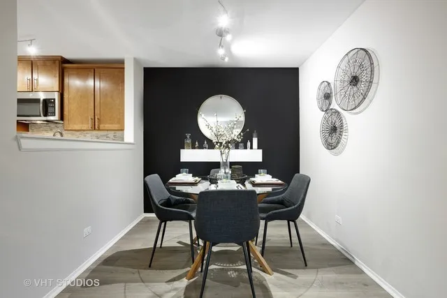 $2,431 | 92 Aster Drive, Unit 2114, Schaumburg, IL 60173